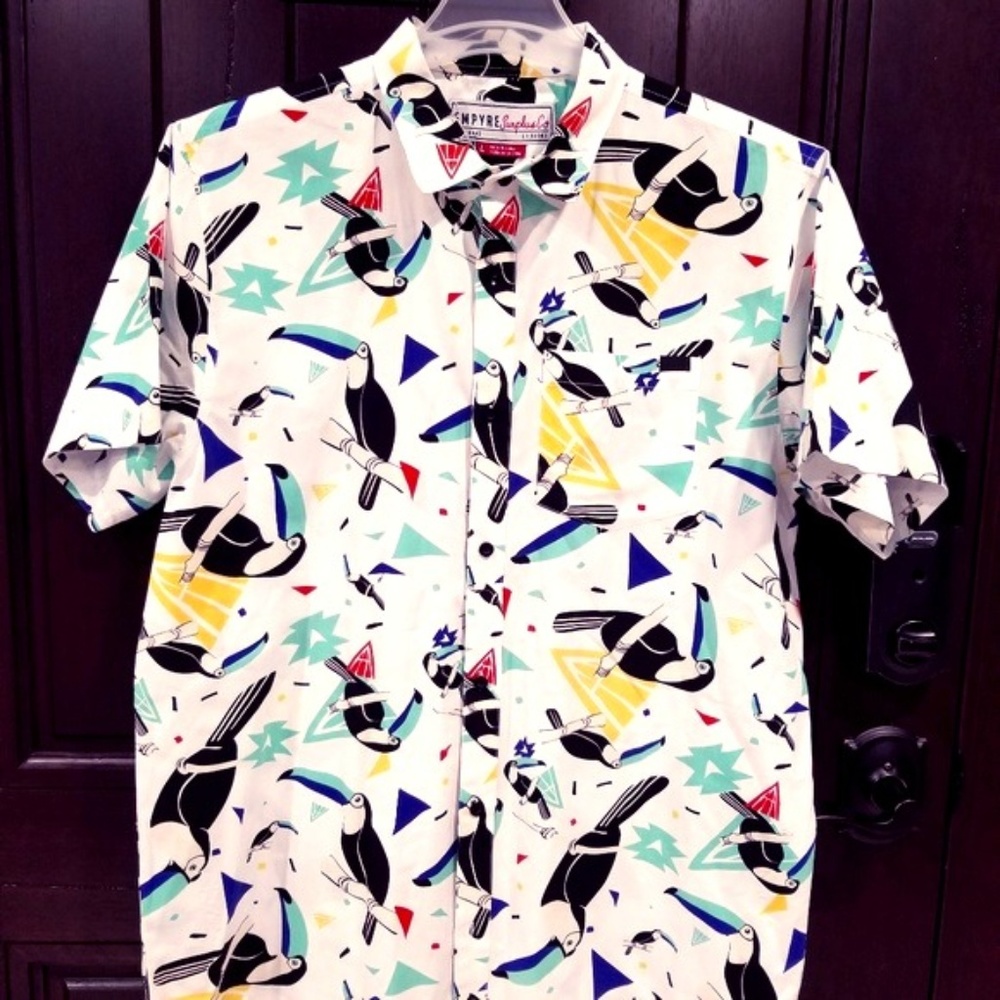 Empyre Toucan Parrot Short Sleeve Button-Up Medium